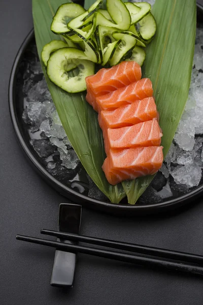 Japanese cuisine. Sushi. — Stock Photo, Image