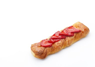 Beyaz arka plan üzerinde izole çilek ile hamur işleri