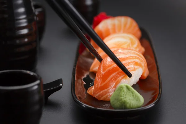 Japanese cuisine. Sushi. — Stock Photo, Image