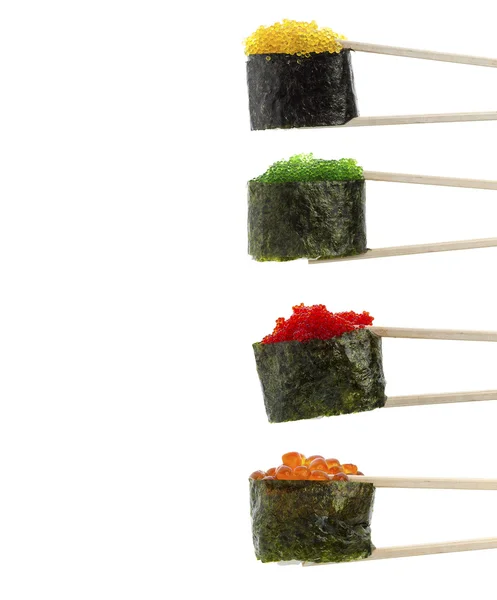 Sushi in Essstäbchen isoliert auf weißem Hintergrund — Stockfoto