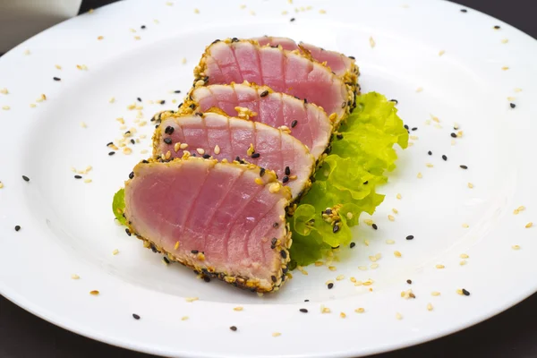 Tonfisk filé med Sesam — Stockfoto