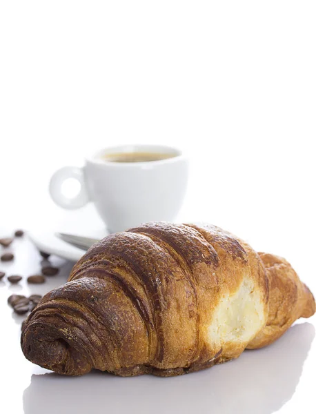 Delicious continental breakfast of coffee and croissants isolated on white background — Stock Photo, Image