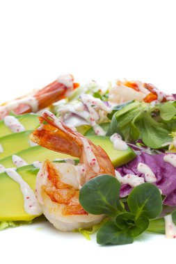 Deniz ürünleri salatası