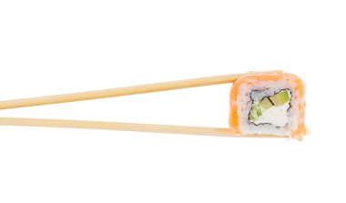 Suşi beyaz arkaplanda izole edildi