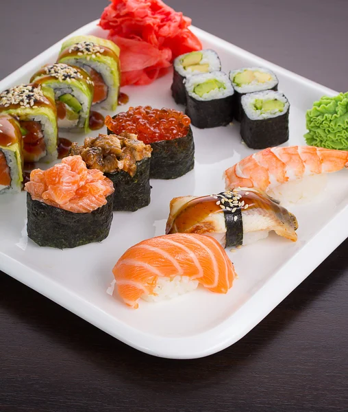 Cocina japonesa. Sushi. . — Foto de Stock