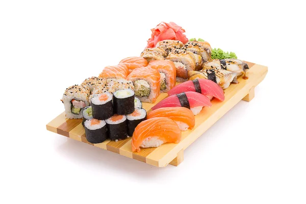 Japanische Küche. Sushi Set ovwe weißer Backboden. — Stockfoto