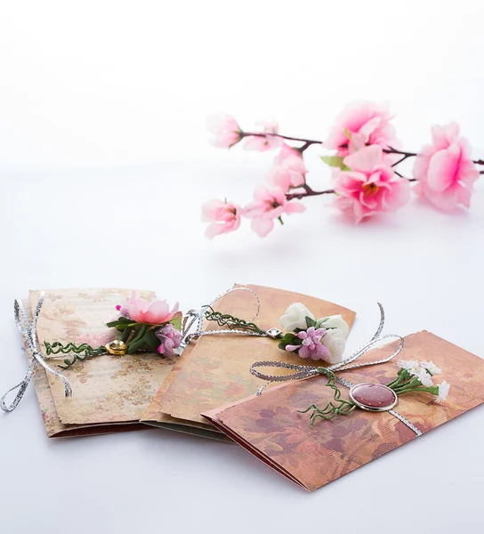 手作り結婚式招待状花の装飾 — ストック写真