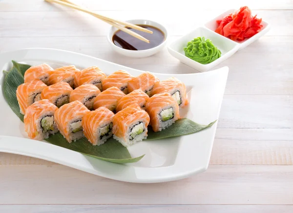 Japońska kuchnia. Sushi. — Zdjęcie stockowe