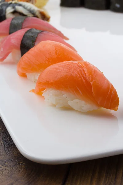 Japanese cuisine. Sushi. — Stock Photo, Image