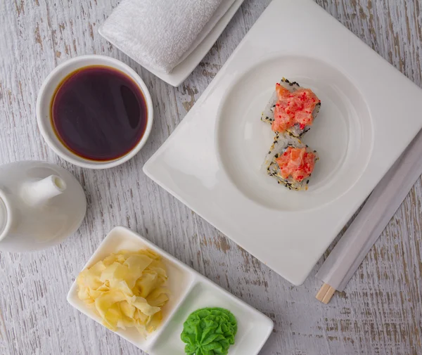 Japanese cuisine. Sushi. — Stock Photo, Image