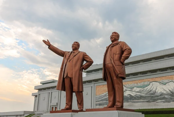 Gran Monumento en Pyongyang . — Foto de Stock