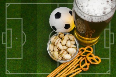 Futbol Şampiyonası izlemek için parti Gıda seçimi