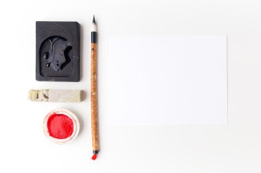 beyaz kağıt levha mockup hat araçlarıyla. Düz yatıyordu. Üstten Görünüm