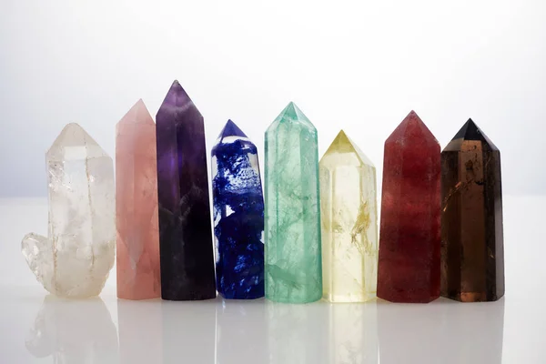 Healing Chakra crystals. Meditation, Reiki or spiritual healing background. — Stock Photo, Image