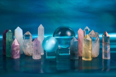 Meditasyon, reiki ve kristal şifa geçmişi. Ruhani uygulamalar için şifa mineralleri.