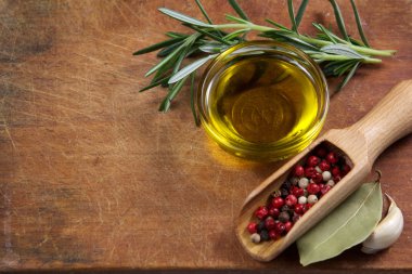 Baharat ile kesme tahtası