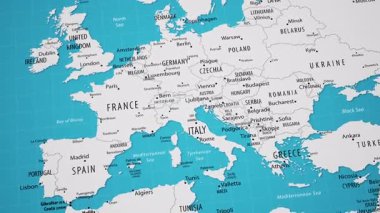 Dünya haritasındaki Avrupa ülkeleri. 4K canlandırması.