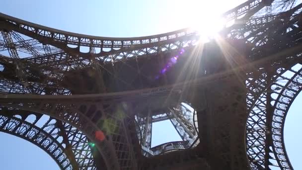 La Torre Eiffel a Parigi — Video Stock