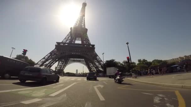 Condução através de Paris — Vídeo de Stock