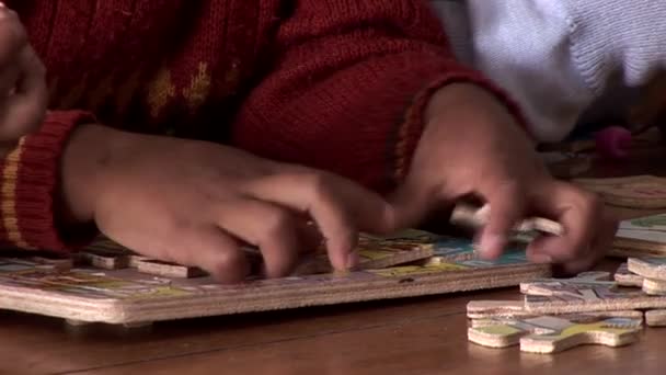 Cusco bir okulda çocuklarda — Stok video