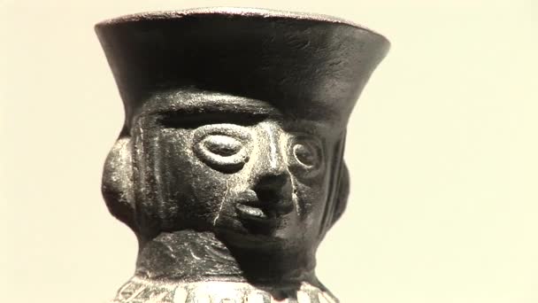 Ancient artifacts and findings — Stock Video