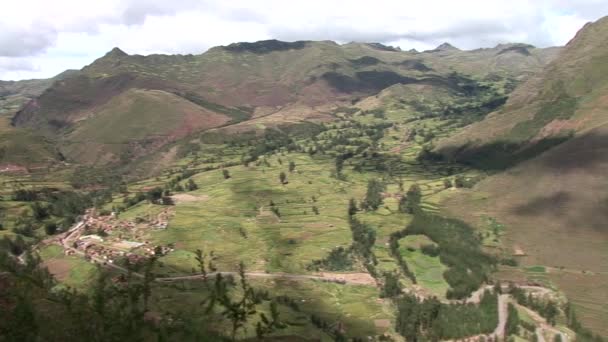 Inca ruins in the sacred valley — Stock Video