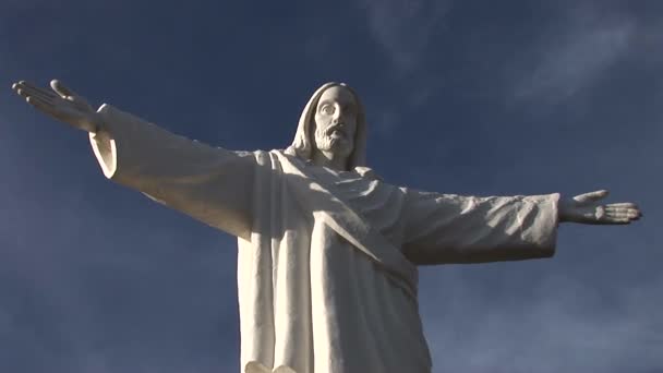 Statua di Gesù Cristo in Perù Video Stock