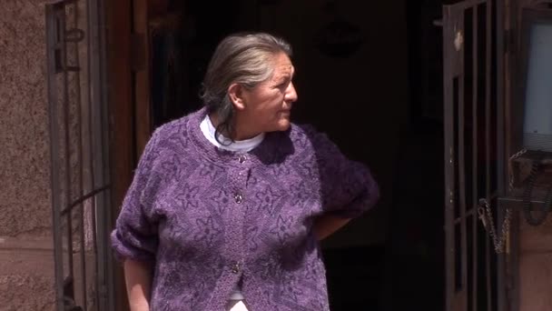 Mujer peruana envejecida Metraje De Stock