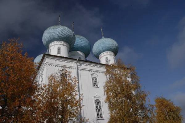 Die Präsentation der Herrnkirche des Dorfes des Nordens, archangelsk. — Stockfoto