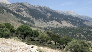 Yunanistan. Dağ manzarası.