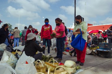 Makalelerin ve temel ihtiyaçların geleneksel 