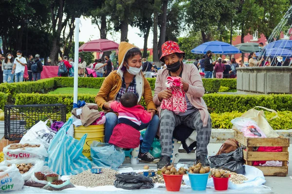 Traditionele Ware Van Artikelen Basisbenodigdheden Wordt Uitgevoerd Een Duizend Jaar — Stockfoto