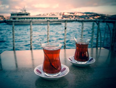 Bosphorus tea