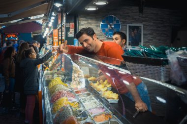 Kumpir satıcı