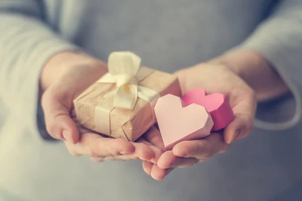 Gift box — Stock Photo, Image