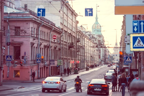 Rue Gorokhovaya à Saint-Pétersbourg — Photo