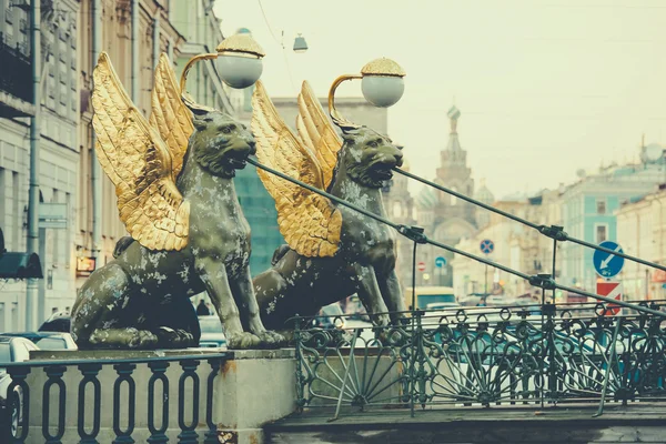在圣彼得堡银行桥 — 图库照片