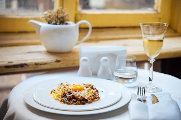 Pasta-Carbonara-Teller — Stockfoto