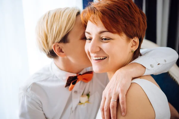 Söta lesbiska par — Stockfoto