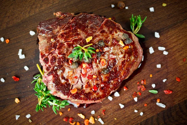 Bife grelhado — Fotografia de Stock