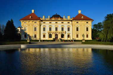 Slavkov Barok Kalesi (ulusal kültürel Simgesel Yapı) Slavkov - Austerlitz Brno, South Moravia, Çek Cumhuriyeti yakınındaki.