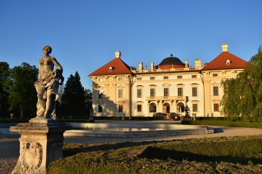 Slavkov Barok Kalesi (ulusal kültürel Simgesel Yapı) Slavkov - Austerlitz Brno, South Moravia, Çek Cumhuriyeti yakınındaki.