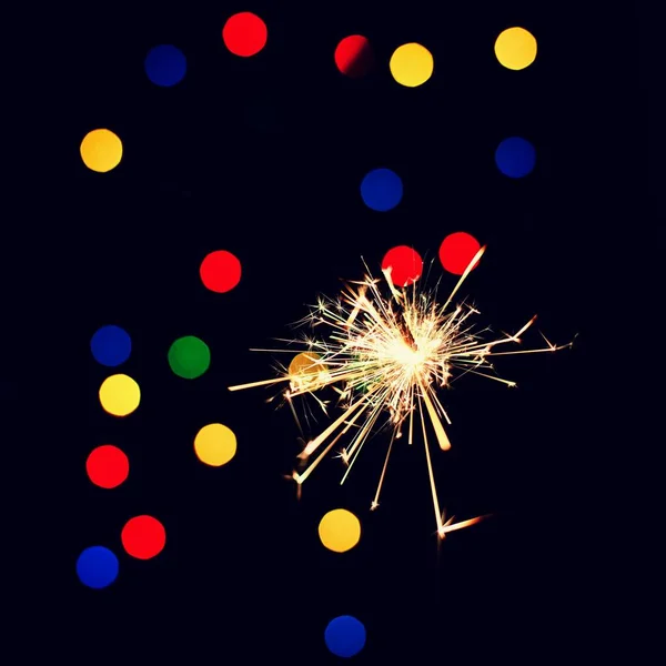 Sparkler Con Bellissimo Sfondo Colorato Astratto Concetto Natale Felice Anno — Foto Stock