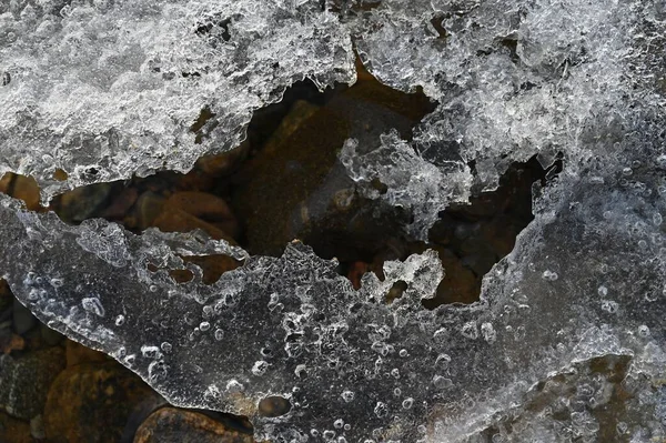 Dere Üzerindeki Bir Makro Buz Doğal Kış Geçmişi — Stok fotoğraf