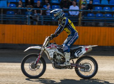 Bilinmeyen sürücü başlatmak hazırlanıyor