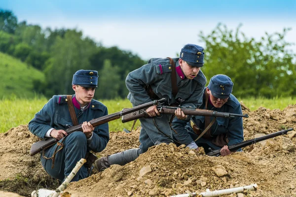 Militair historische reconstructie veldslagen van de eerste Wereldoorlog — Stockfoto