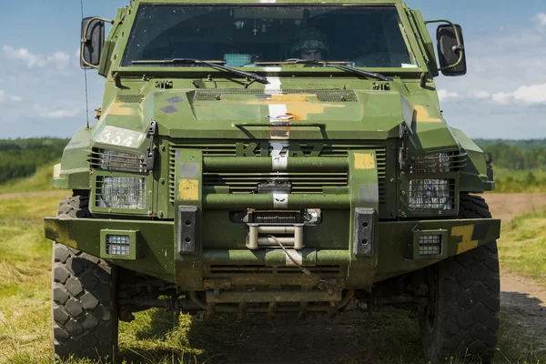 Ukrajinské vojenské vozidlo Kraz Spartan — Stock fotografie