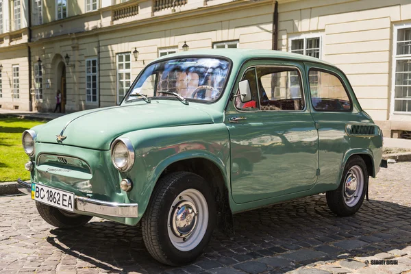eski retro araba