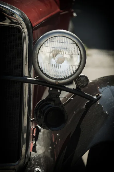 Alte Retro-Auto-Gaze- ein — Stockfoto