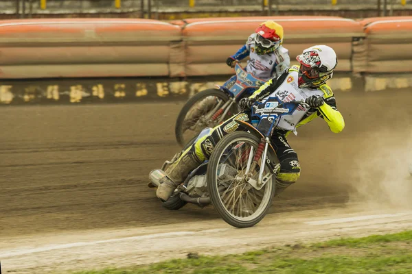 Piloti sconosciuti superano la pista — Foto Stock